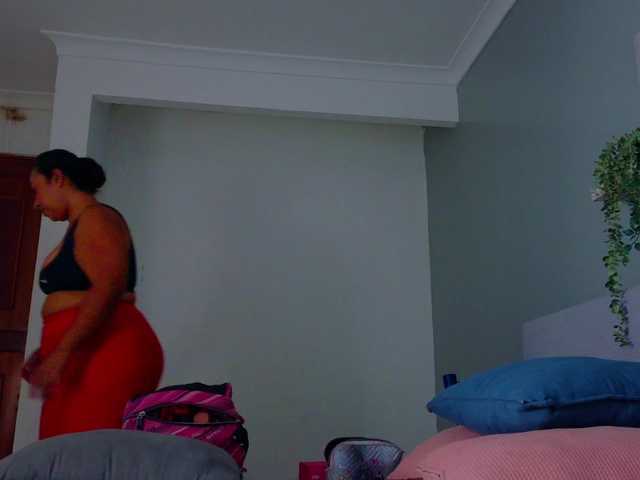 SeleneGibson live cam on BongaCams
