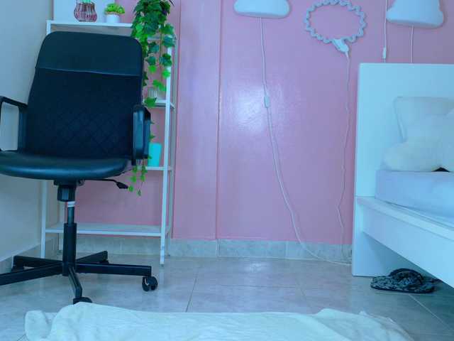 SeleneGibson live cam on BongaCams