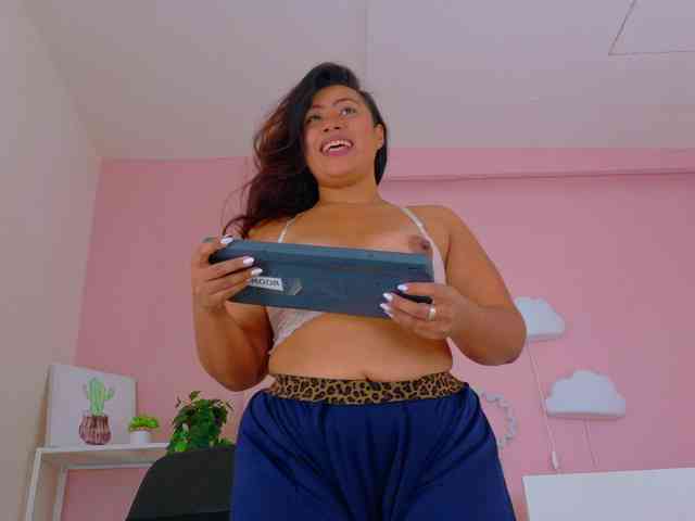 SeleneGibson webcam