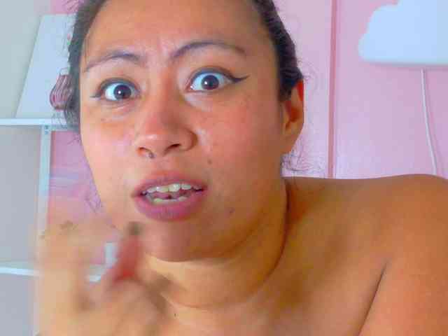 SeleneGibson webcam