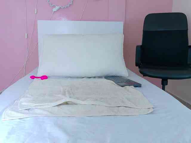 SeleneGibson webcam