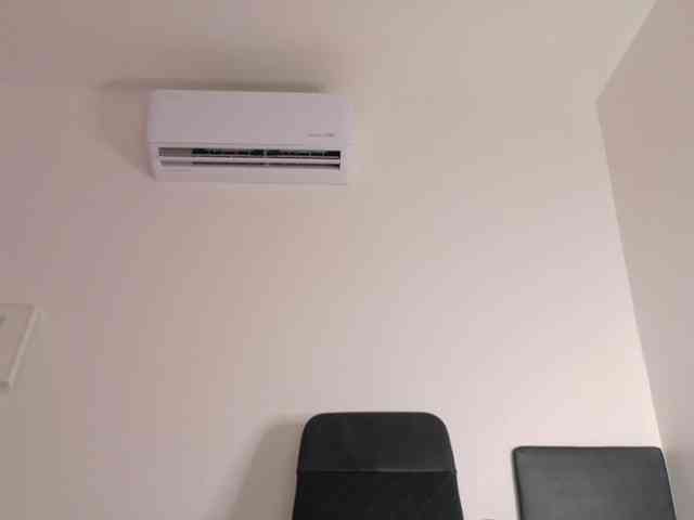 SeleneGibson webcam