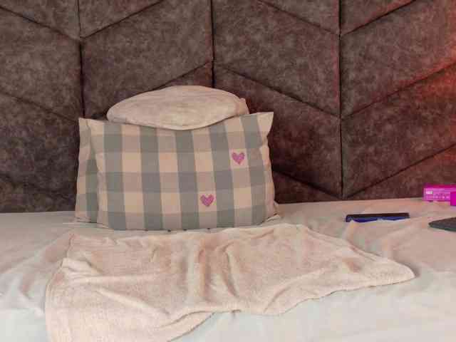SeleneGibson webcam