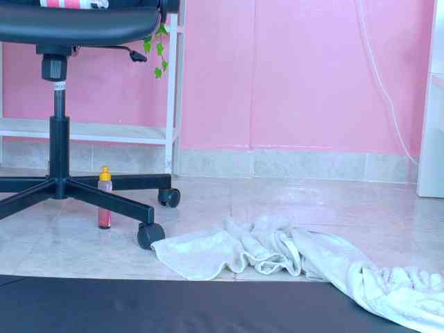 SeleneGibson webcam