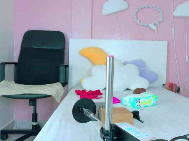 SeleneGibson webcam