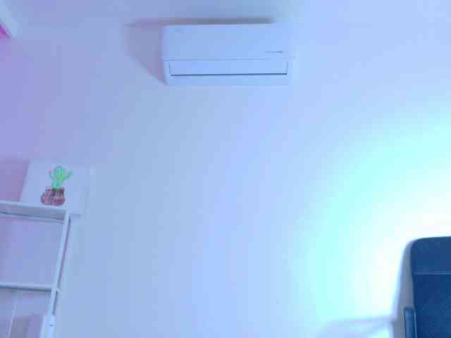 SeleneGibson webcam