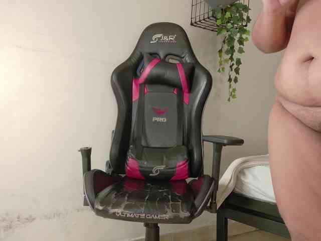 SeleneGibson webcam