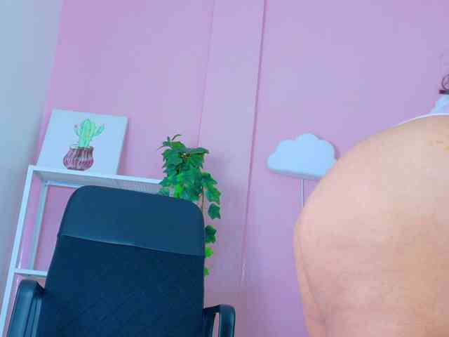 SeleneGibson webcam