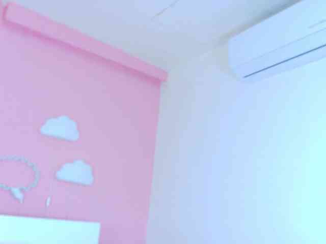 SeleneGibson webcam