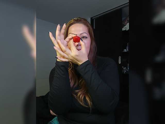 Vanedancex live cam on BongaCams