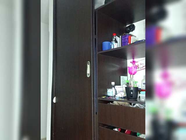 Vanedancex's BongaCams show and profile