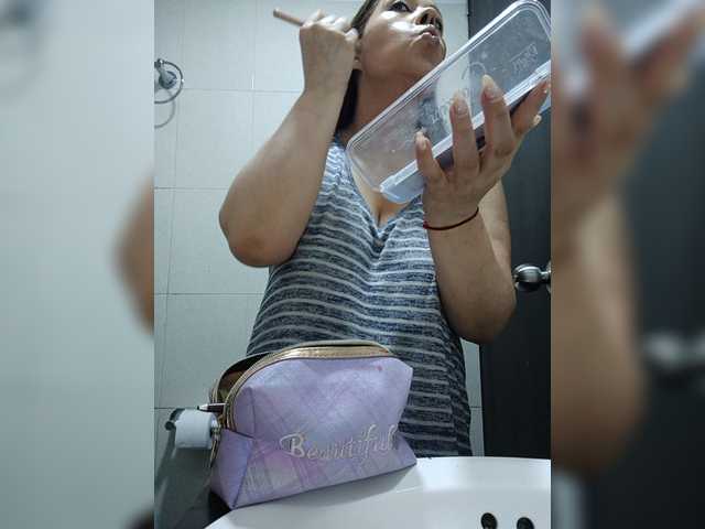 Vanedancex live cam on BongaCams