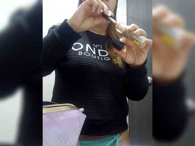 Vanedancex Live Webcam on BongaCams