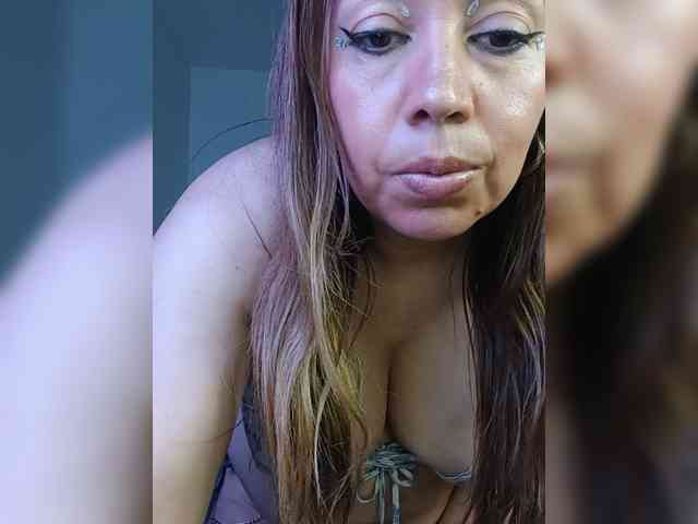 Vanedancex webcam