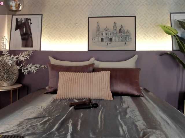 cocodamore live cam on BongaCams