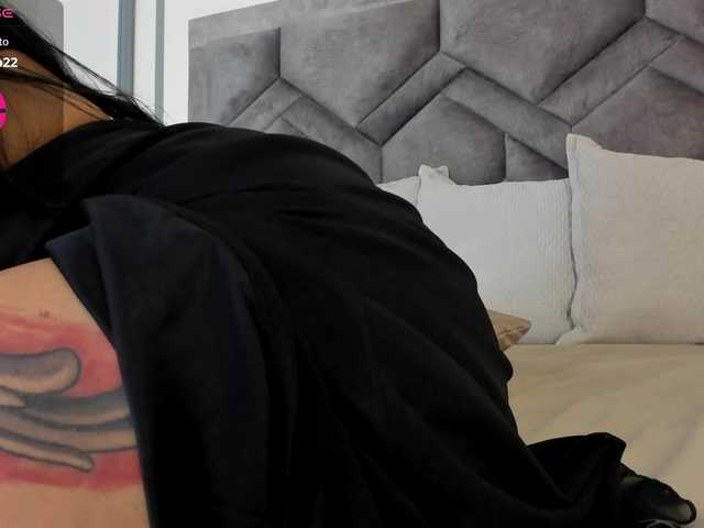 cocodamore — live female cam