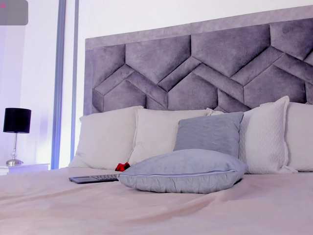 cocodamore's BongaCams show and profile