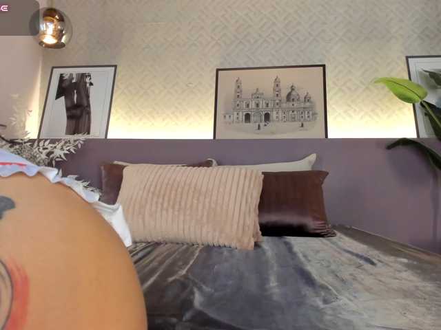 cocodamore live cam on BongaCams