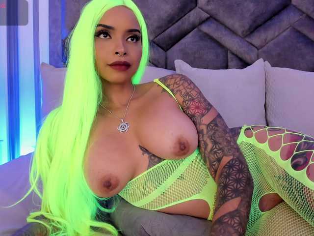cocodamore live cam on BongaCams