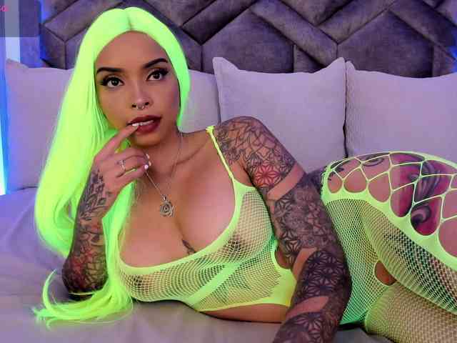 cocodamore webcam