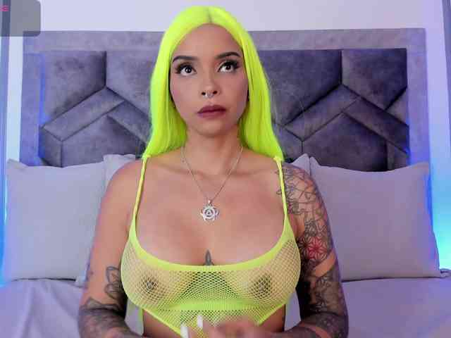 cocodamore Live Webcam on BongaCams