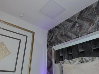 naylagrey