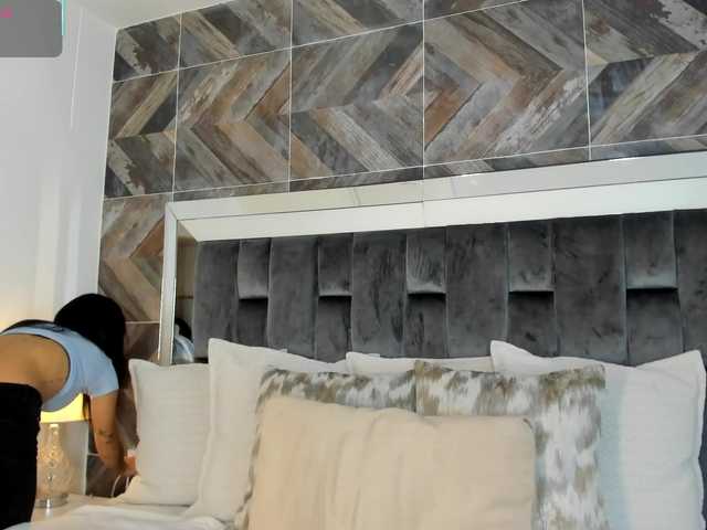 NaylaGrey live cam on BongaCams