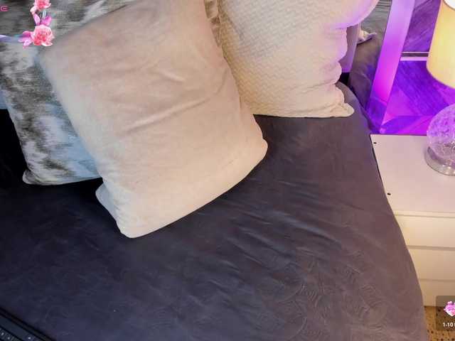 NaylaGrey live cam on BongaCams