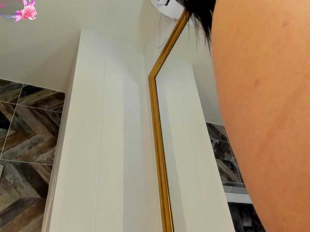 NaylaGrey live cam on BongaCams
