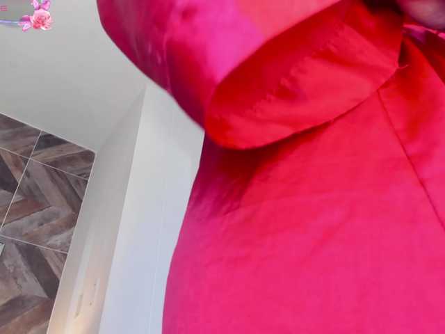 NaylaGrey live cam on BongaCams