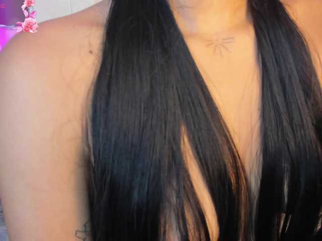 NaylaGrey's BongaCams show and profile