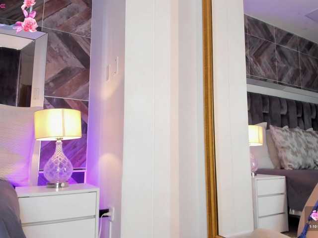 NaylaGrey live cam on BongaCams