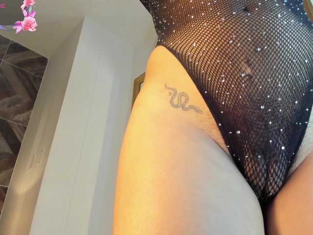 NaylaGrey live cam on BongaCams