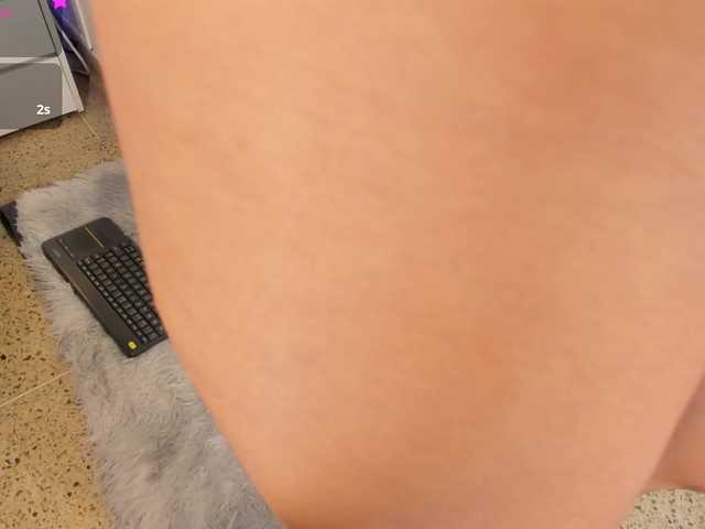 NaylaGrey live cam on BongaCams