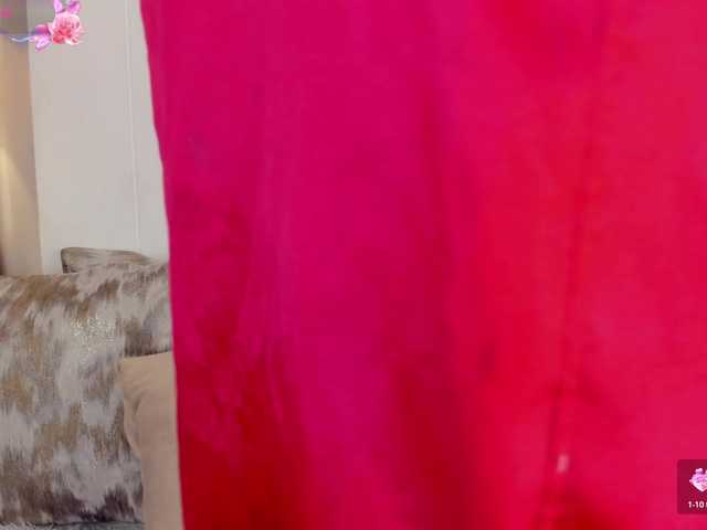 NaylaGrey live cam on BongaCams
