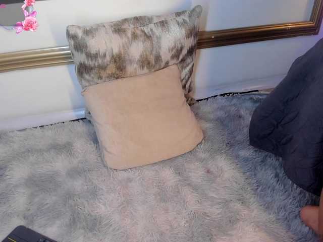NaylaGrey live cam on BongaCams