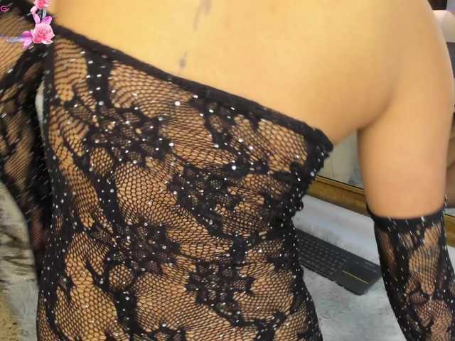 NaylaGrey live cam on BongaCams