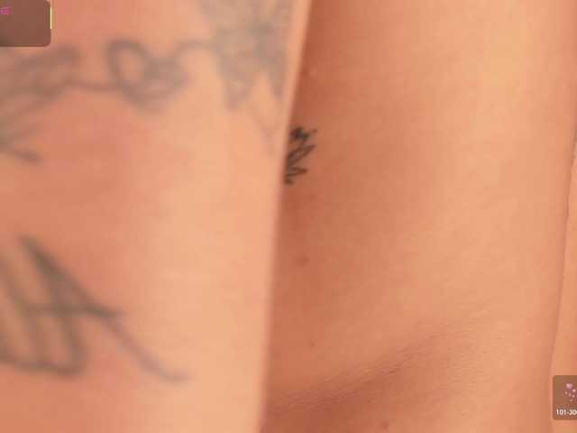 NaylaGrey live cam on BongaCams