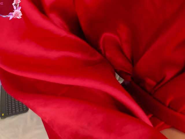 NaylaGrey live cam on BongaCams