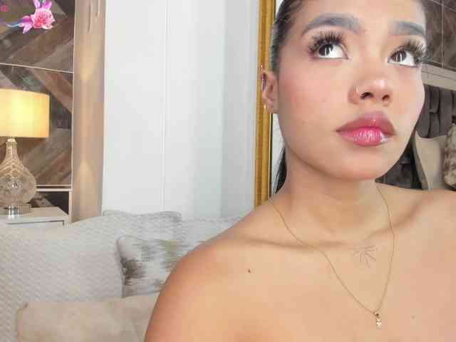 NaylaGrey webcam