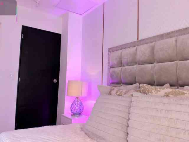 NaylaGrey webcam