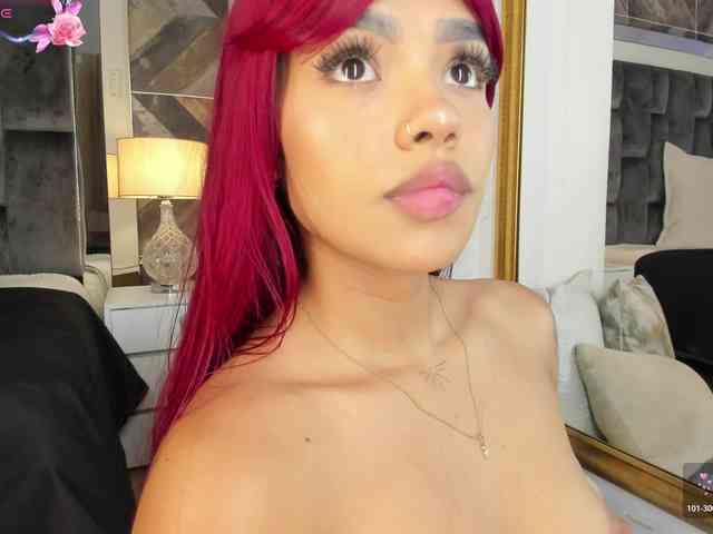 NaylaGrey webcam
