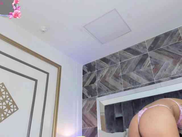 NaylaGrey webcam