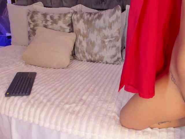 NaylaGrey webcam