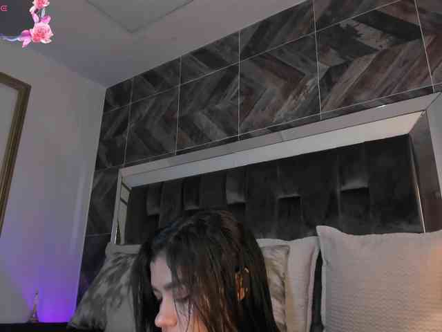 NaylaGrey webcam