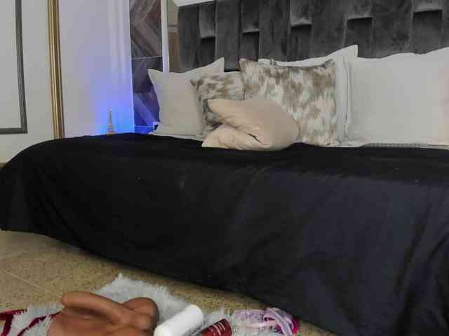 NaylaGrey webcam