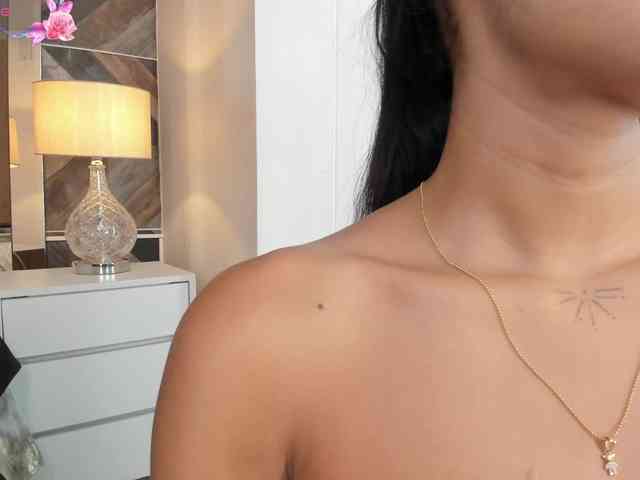 NaylaGrey webcam