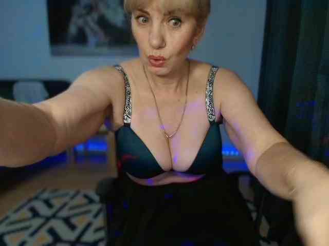 AnnaMariaMM webcam
