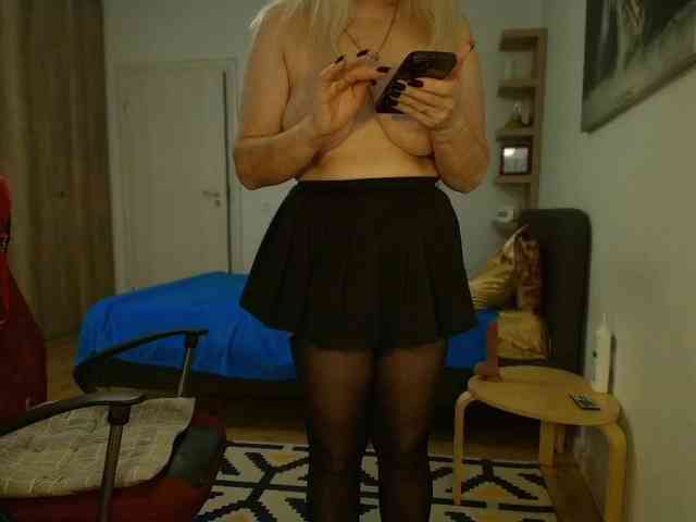 AnnaMariaMM webcam