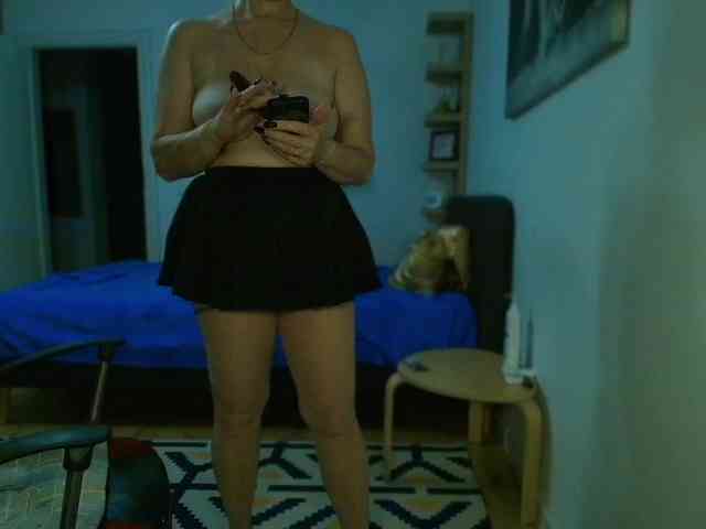 AnnaMariaMM webcam